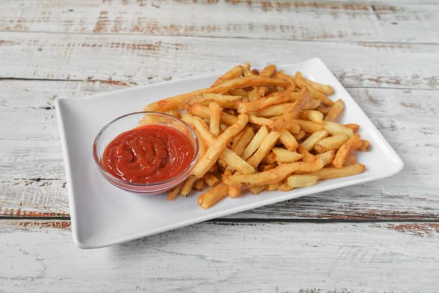Fresh-cut french fries at Junior's